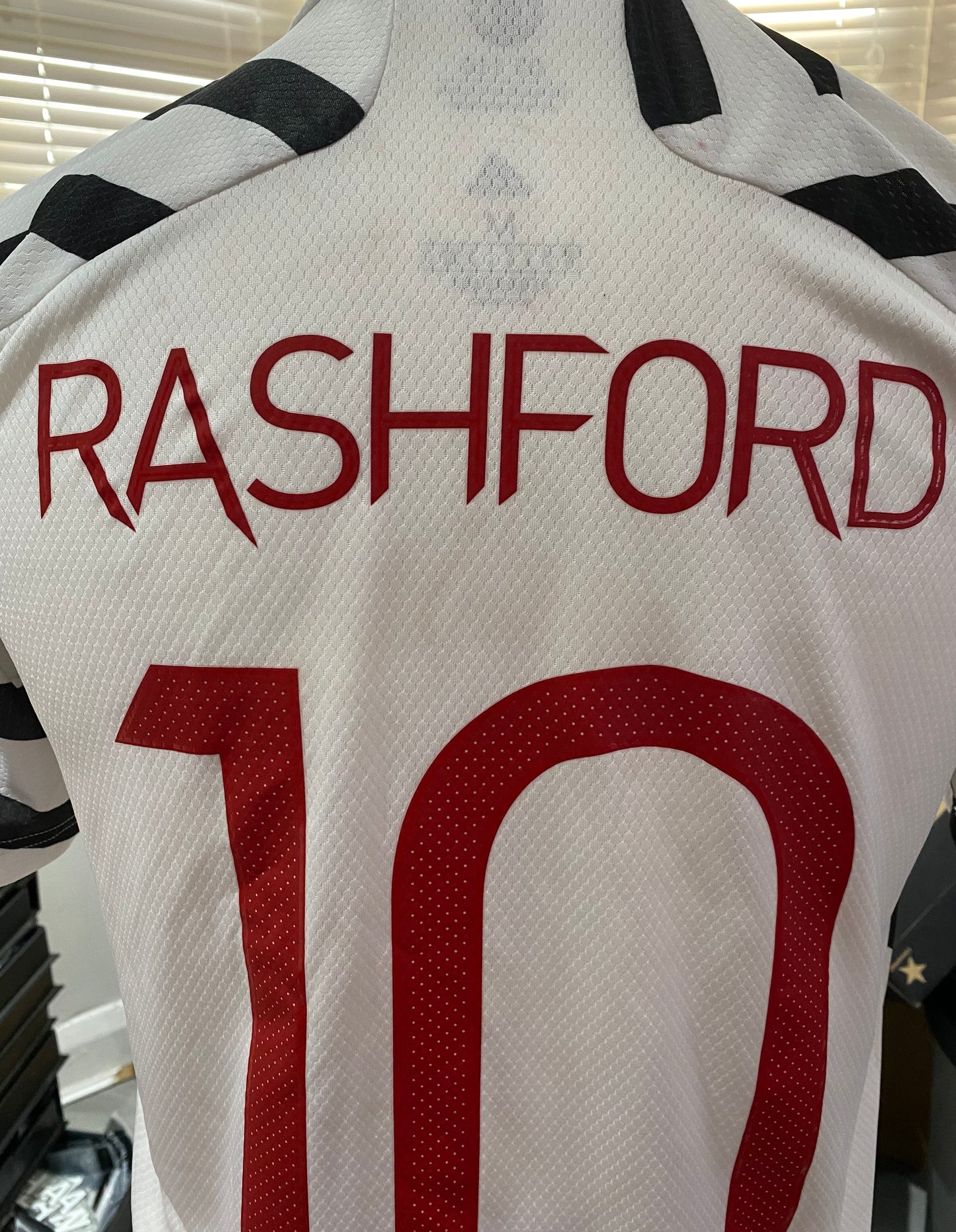 Rashford 10 Manchester United 2020/21 third shirt mens medium - SECONDS